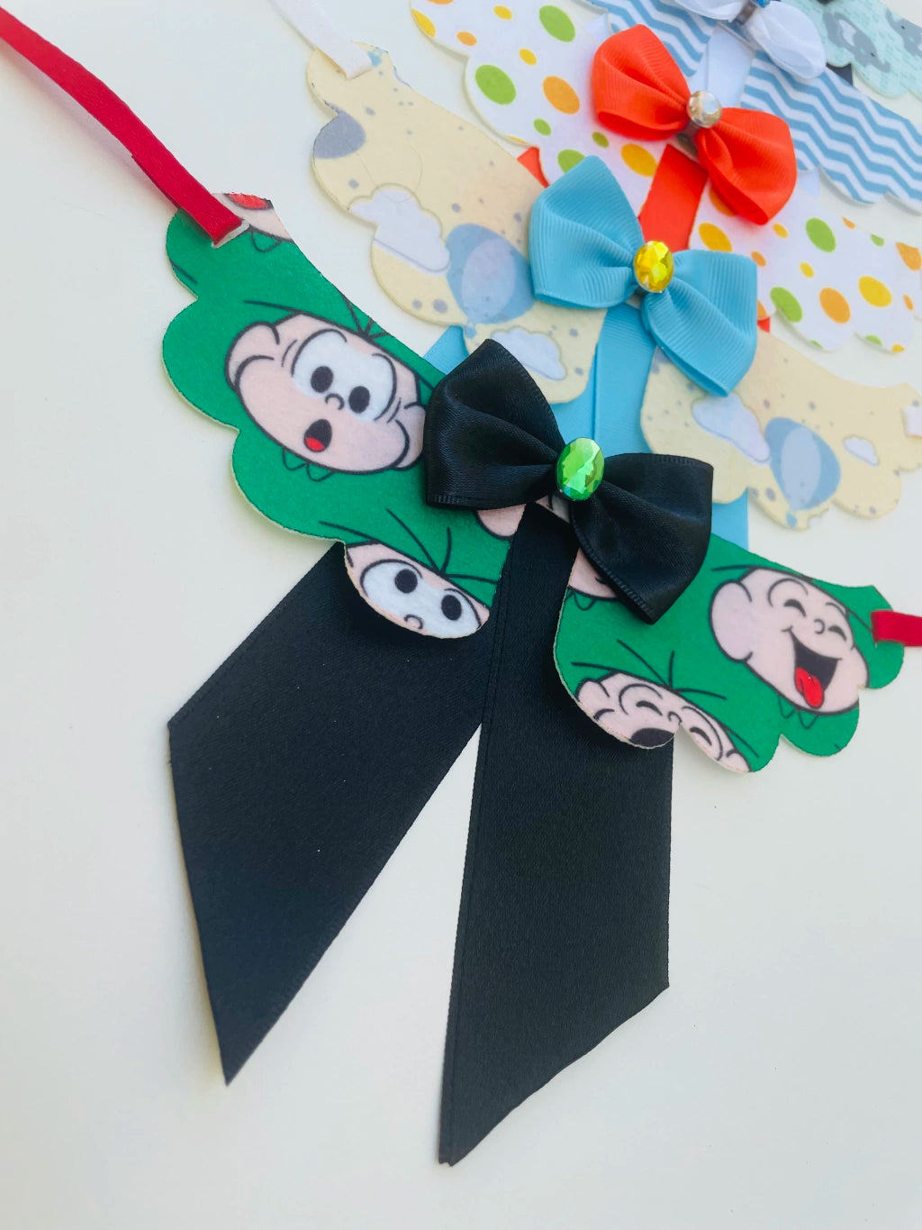Felt Male Collar
