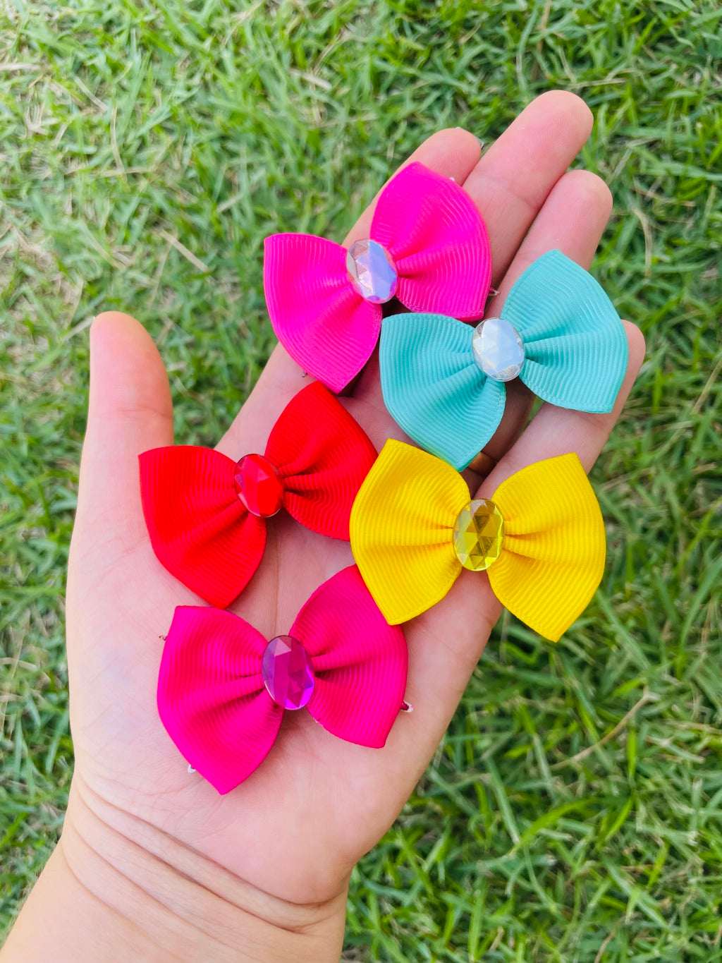 Hybrid Sticker Bow (Fabric + Sticker) - Medium