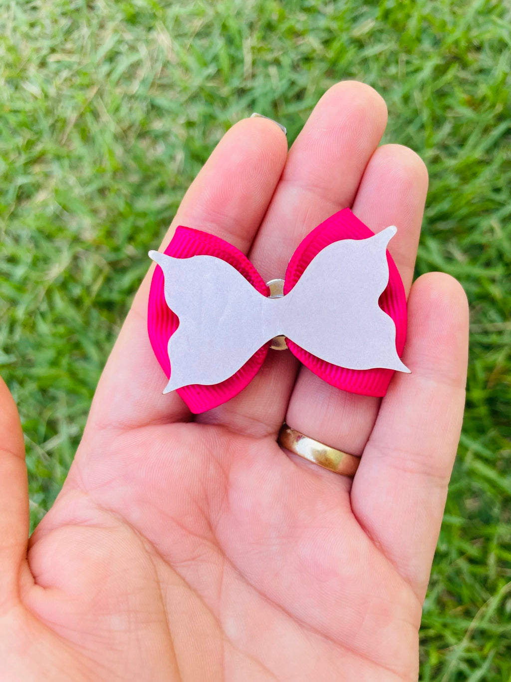 Hybrid Sticker Bow (Fabric + Sticker) - Medium